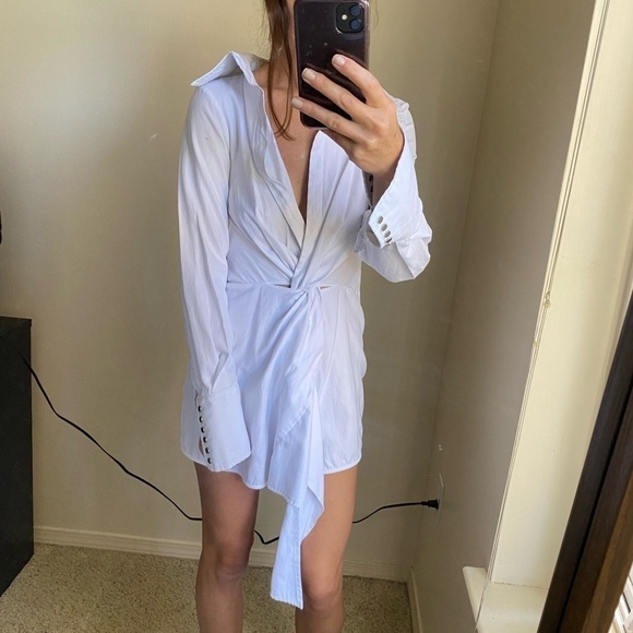 Steele Dresses & Skirts - Steele Women’s Shirt Dress White Size XS V Neck Twisted Waist Mini Dress